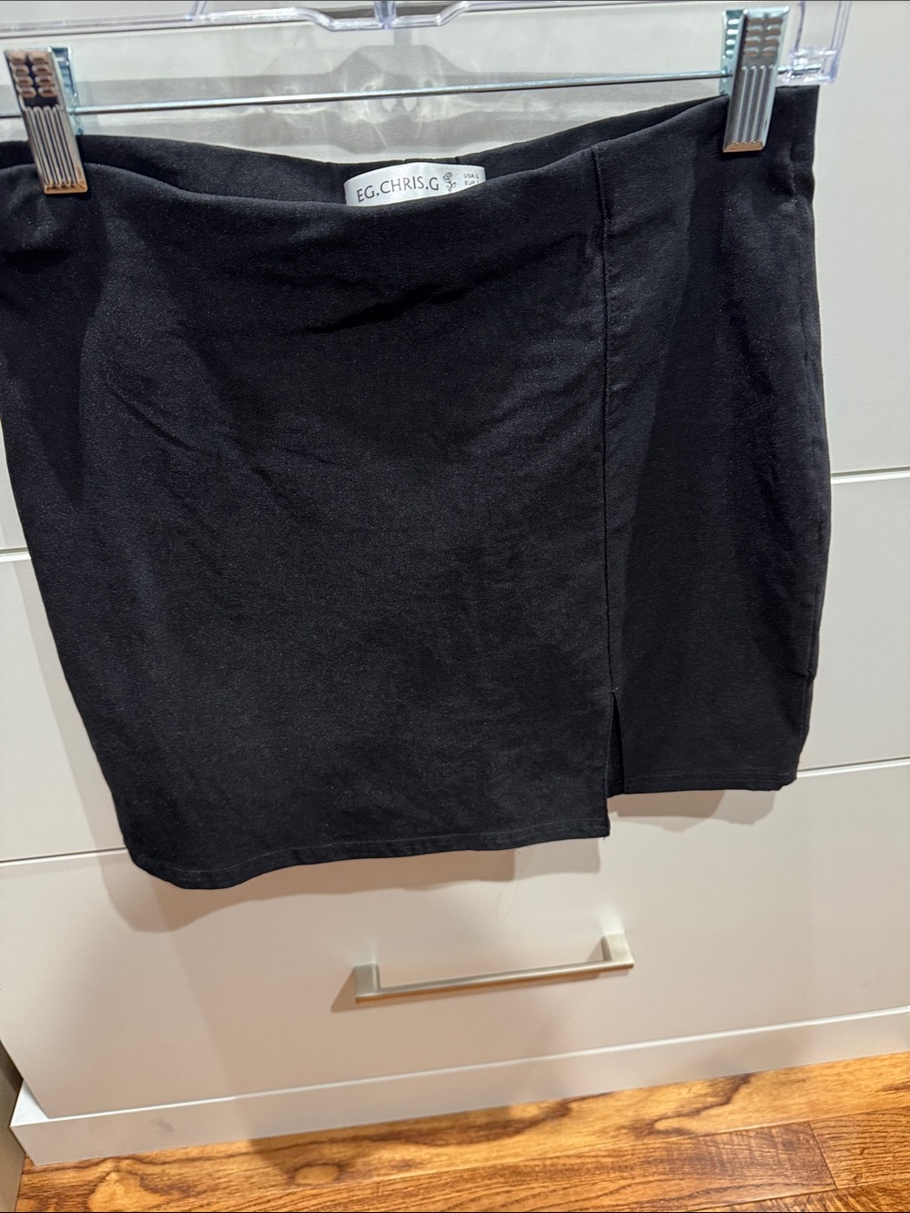 Black Mini Skirt — Sleek Everyday Style